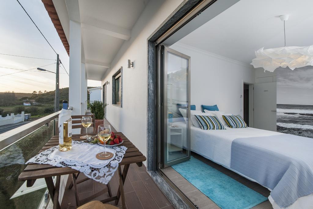 Beachouse - Surf, Bed & Breakfast Ericeira Oda fotoğraf